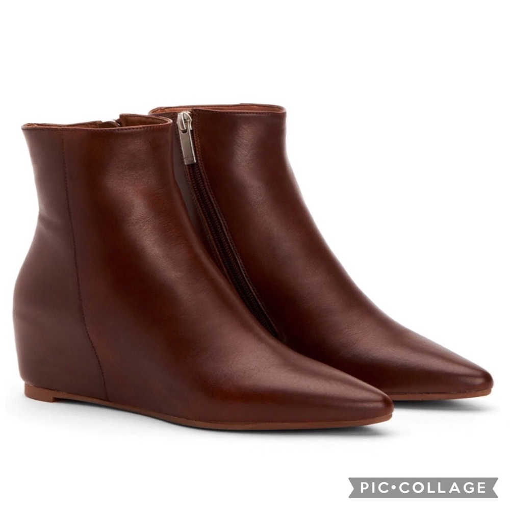 AQUATALIA Palmer women pointed ankle hidden wedge boots color tan FITS LIKE sz 9